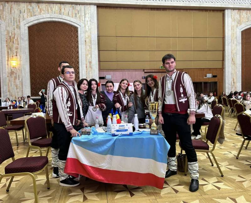 КОМАНДА ЛИЦЕЯ с.КАЗАКЛИЯ — СЕРЕБРЯНЫЙ ПРИЗЁР  РЕСПУБЛИКАНСКОГО ЧЕМПИОНАТА ИНТЕЛЛЕКТУАЛЬНЫХ  ИГР