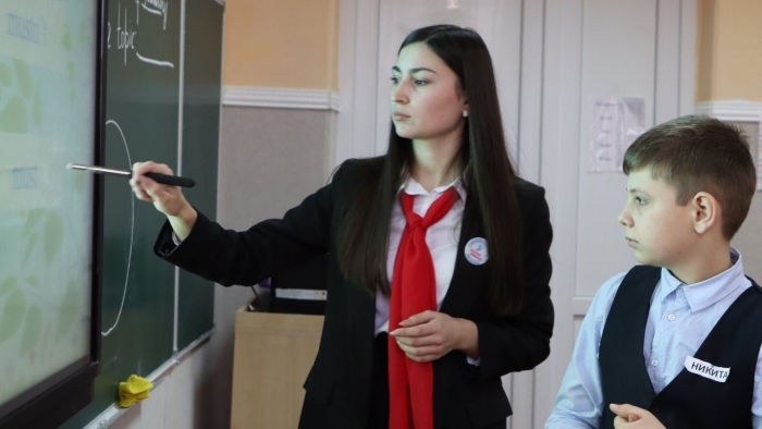 38 ВЫПУСКНИКОВ 2025 ГОДА ВЫБРАЛИ ПЕДАГОГИЧЕСКОЕ НАПРАВЛЕНИЕ