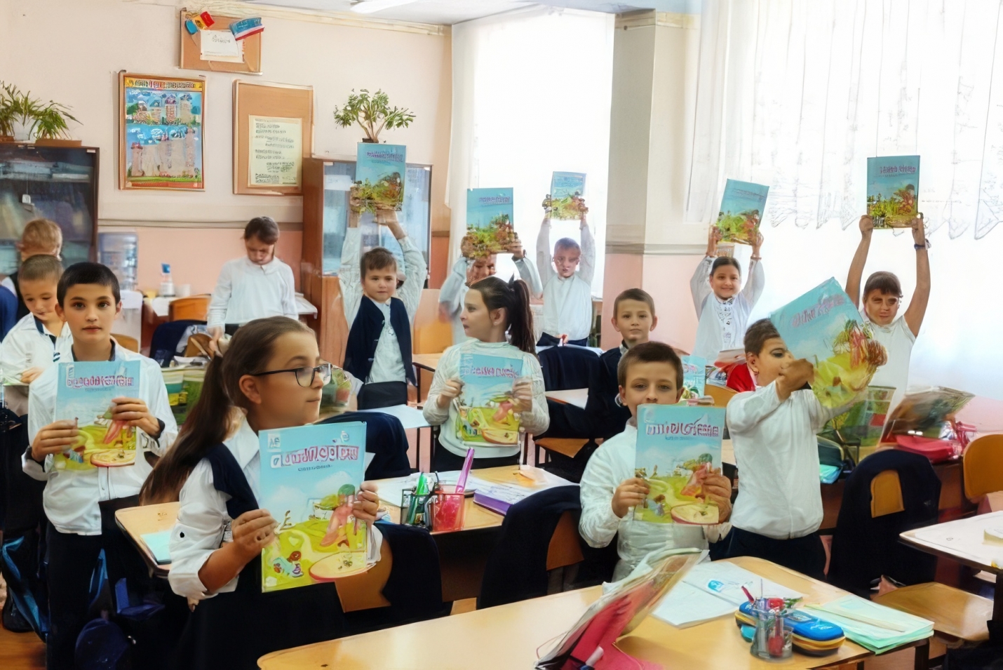 &ldquo;GUGUŞ&Ccedil;UK&rdquo; JURNALIN 14-c&uuml; KOLVERİMİNN&Auml;N UŞAKLAR TANIŞTILAR!